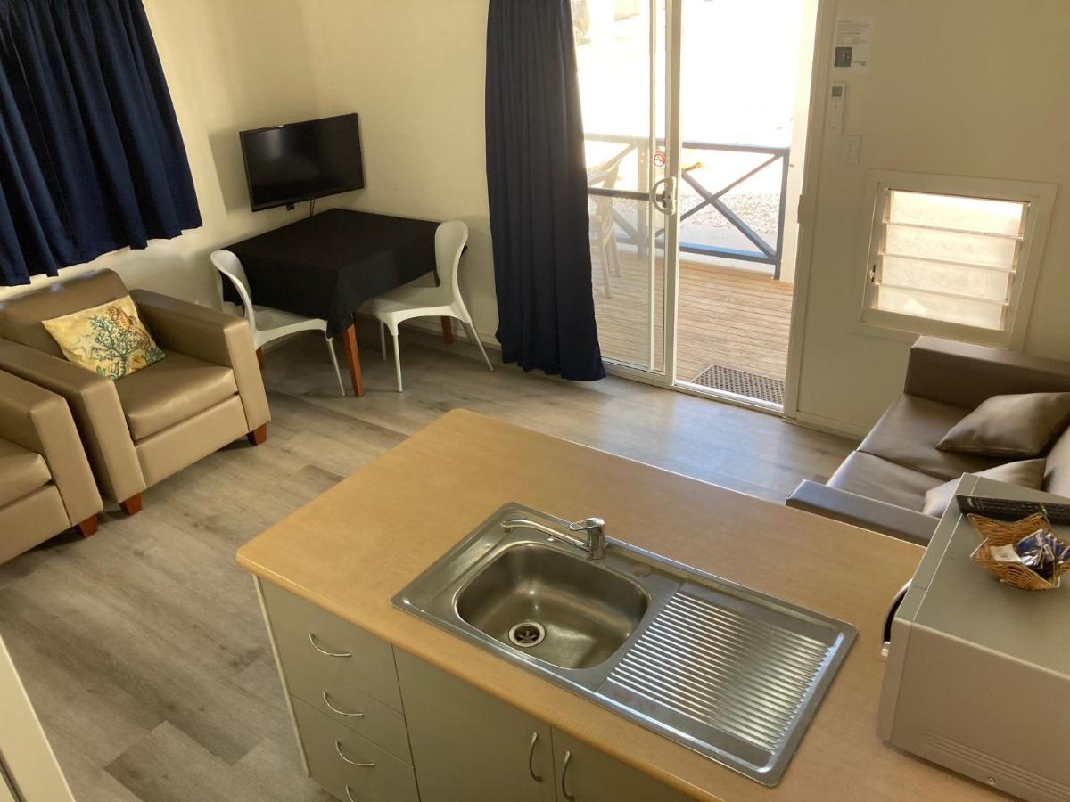 Oceanside Village Denham Ngoại thất bức ảnh