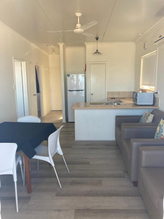 Oceanside Village Denham Ngoại thất bức ảnh