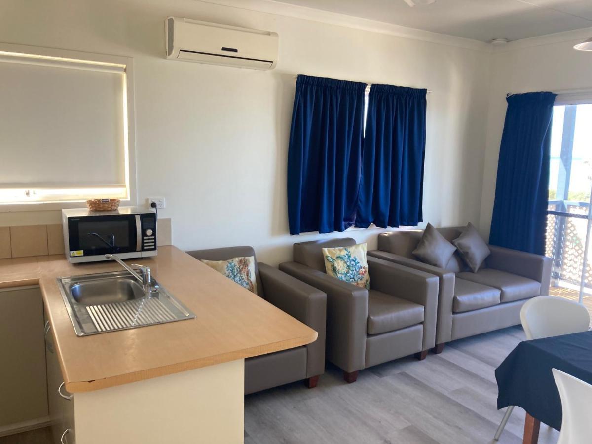 Oceanside Village Denham Ngoại thất bức ảnh