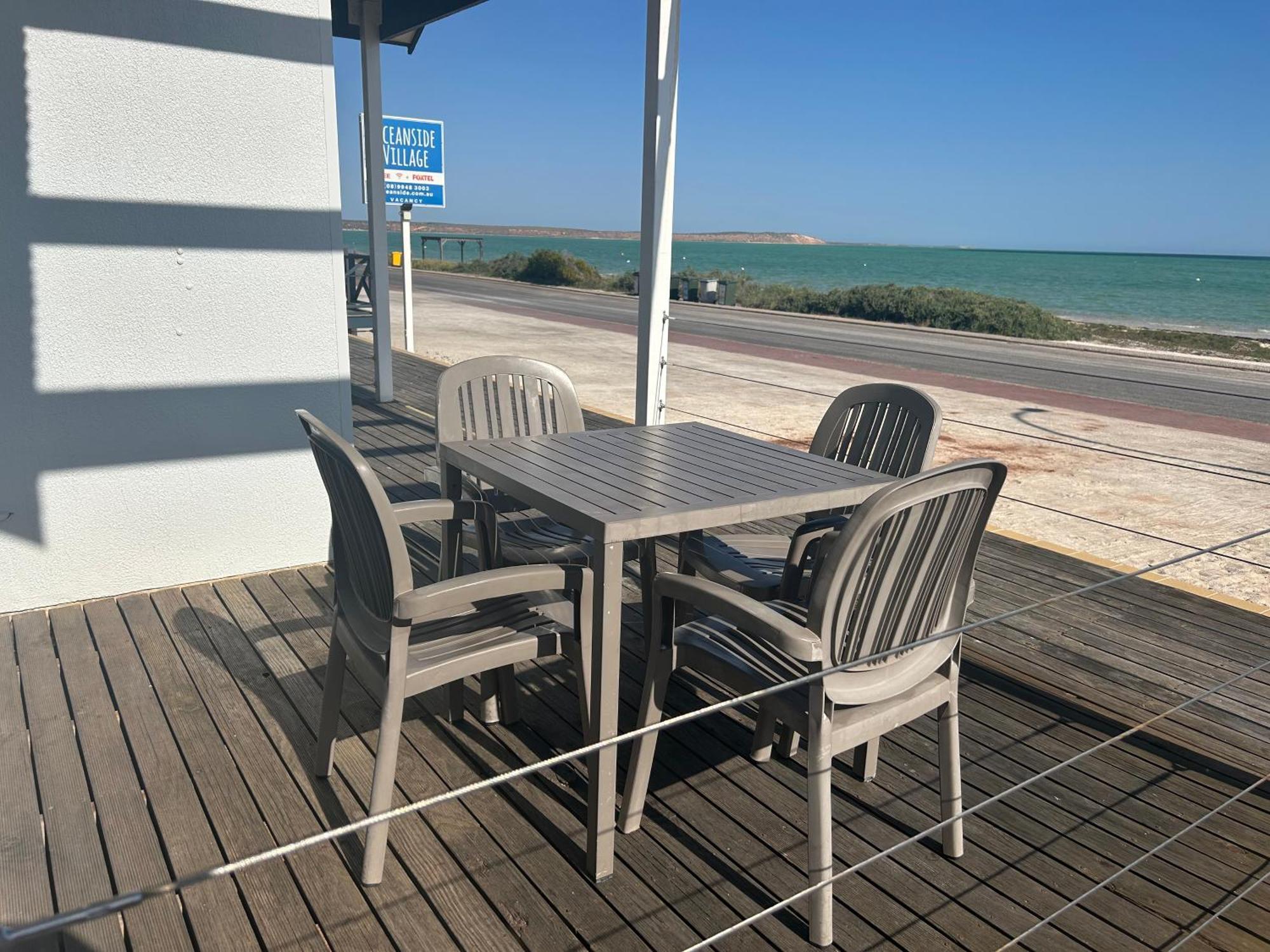 Oceanside Village Denham Ngoại thất bức ảnh